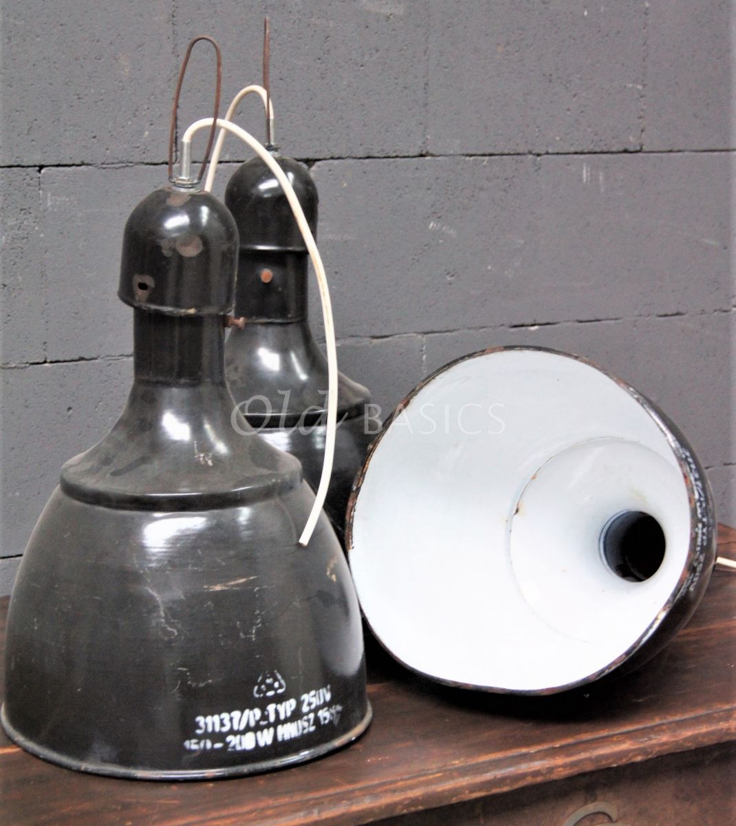 Detail van Industrielamp, zwart, grijs, materiaal staal