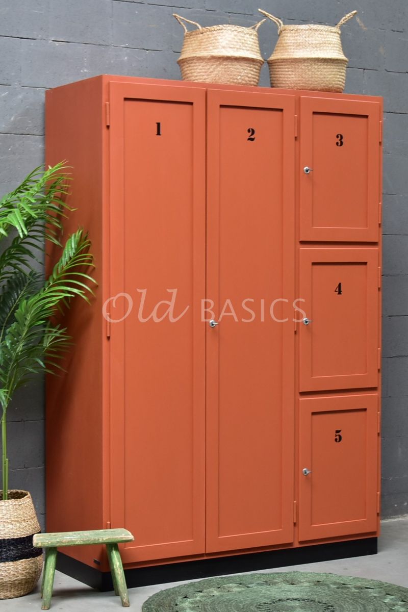Lockerkast Numero, 3 deuren, RAL8004, rood, bruin, materiaal hout