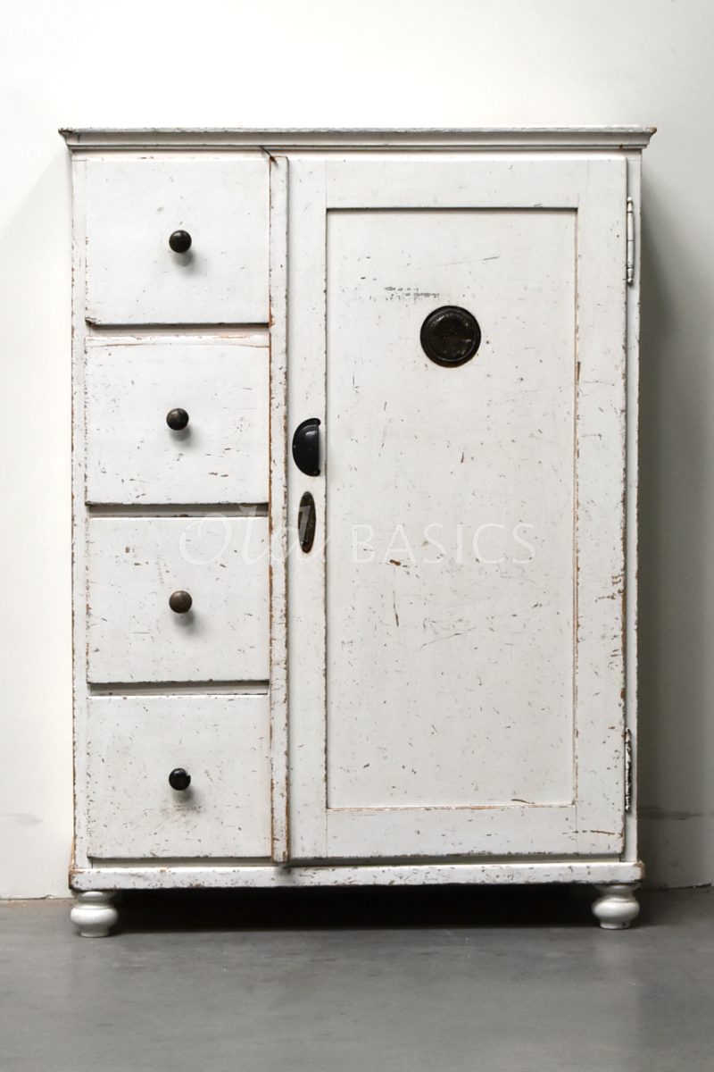 Detail van Broodkast, wit, materiaal hout