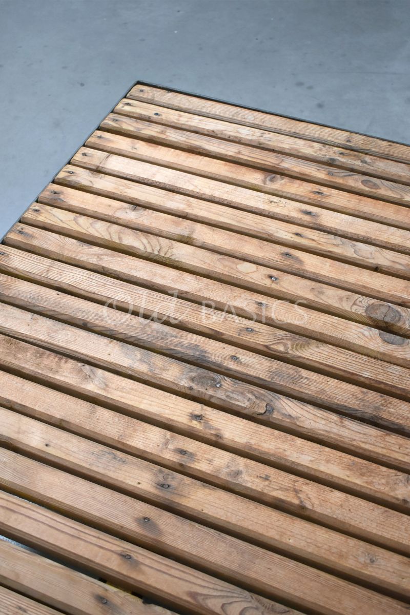 Detail van Salontafel, materiaal hout